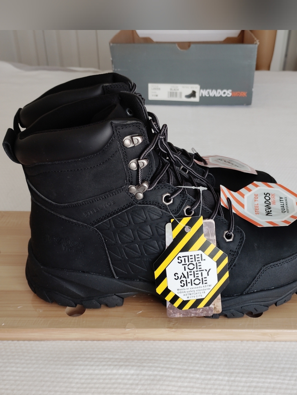 Nevados Leeds Black Work Boots Steel Toe Safety Shoe Men's sz 11 .